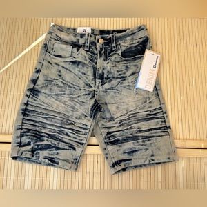 Kids denim SP essential shorts 
size:6
New with tags